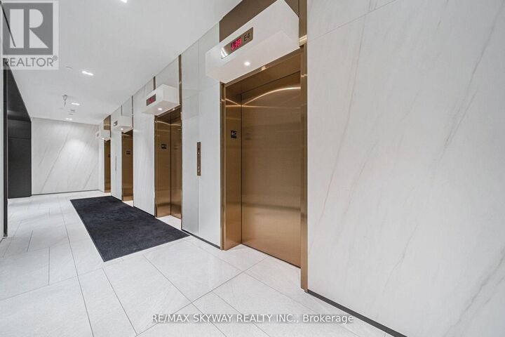 Property Photo:  319 Jarvis Street 2101  ON M5B 0C8 