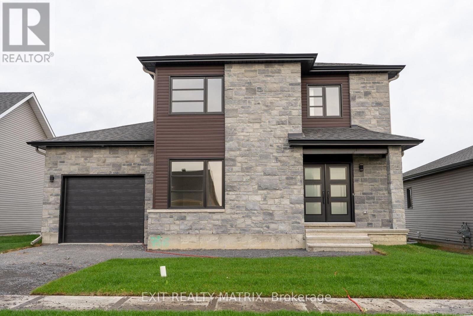Property Photo:  1416 Caroline Court  ON K6J 0C5 