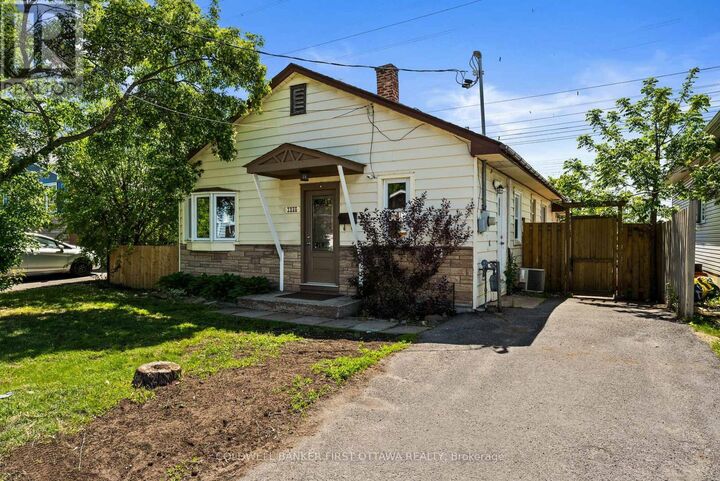Photo de la propriété:  1246 Kitchener Avenue  ON K1V 6W5 