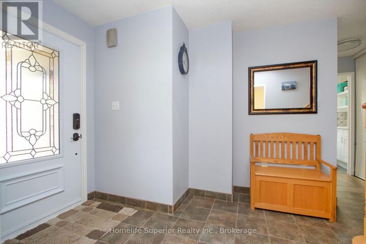 Property Photo:  122 Sandringham Drive  ON L1E 1Y6 