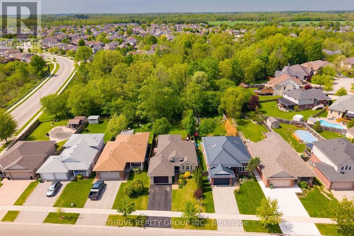 Property Photo:  73 Greenway Boulevard  ON N5P 4P8 