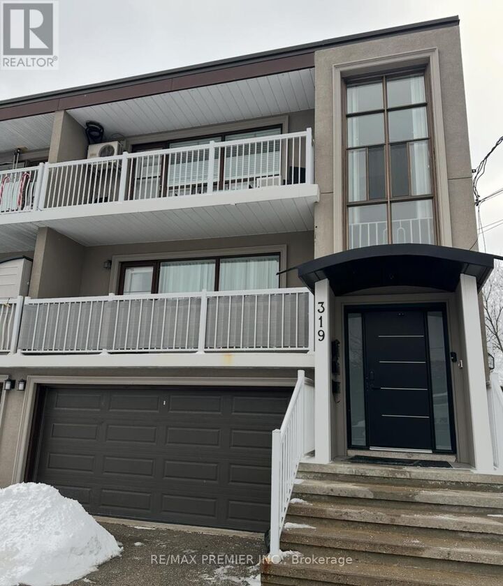 Property Photo: 319 Wilmington Avenue #3 ON M3H 5K9