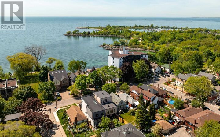 Property Photo:  182 Lakeshore Drive  ON M8V 2A9 