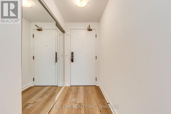 Property Photo:  2075 Lakeshore Road 2010  ON L7R 0H3 