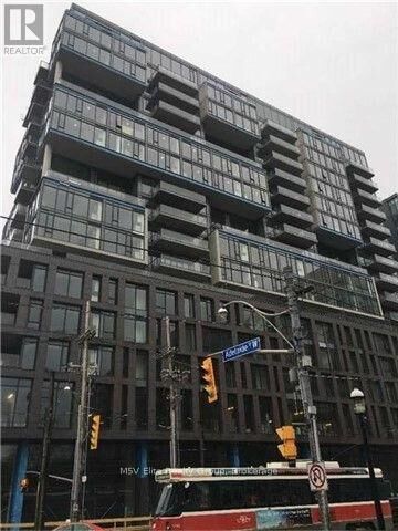 Property Photo:  111 Bathurst Street 426  ON M5V 2R1 