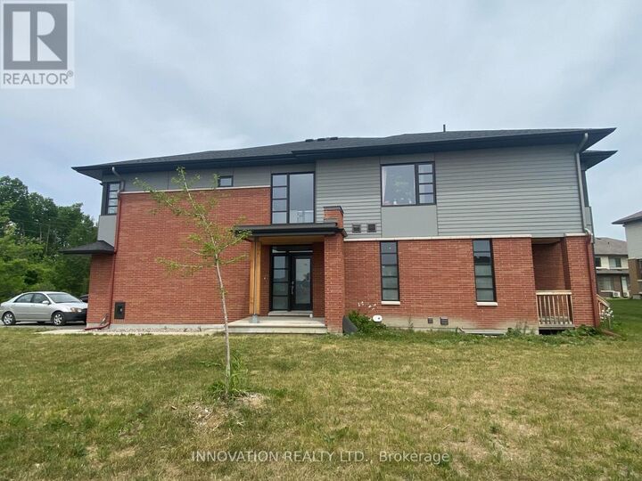 Property Photo:  747 Acai Way  ON K1X 0K1 