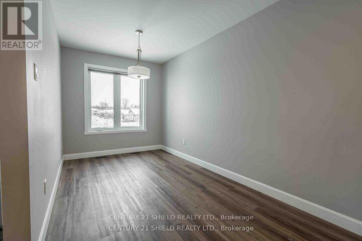 Property Photo: 238 East Ridge Drive ON K6H 7N2