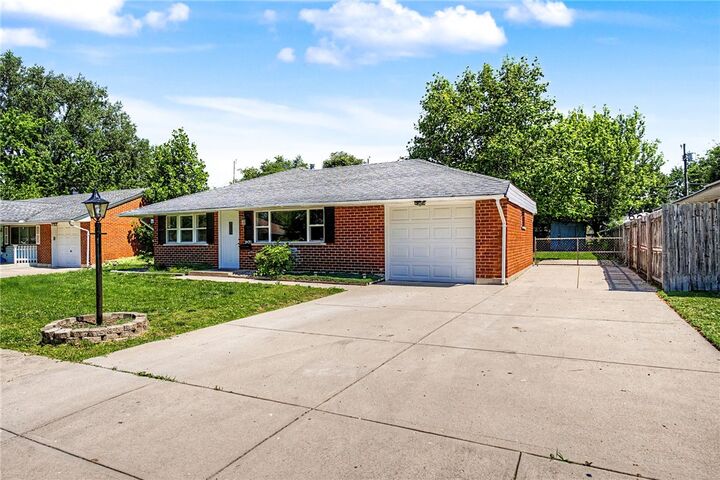 Property Photo:  2621 Nyack Lane  OH 45439 