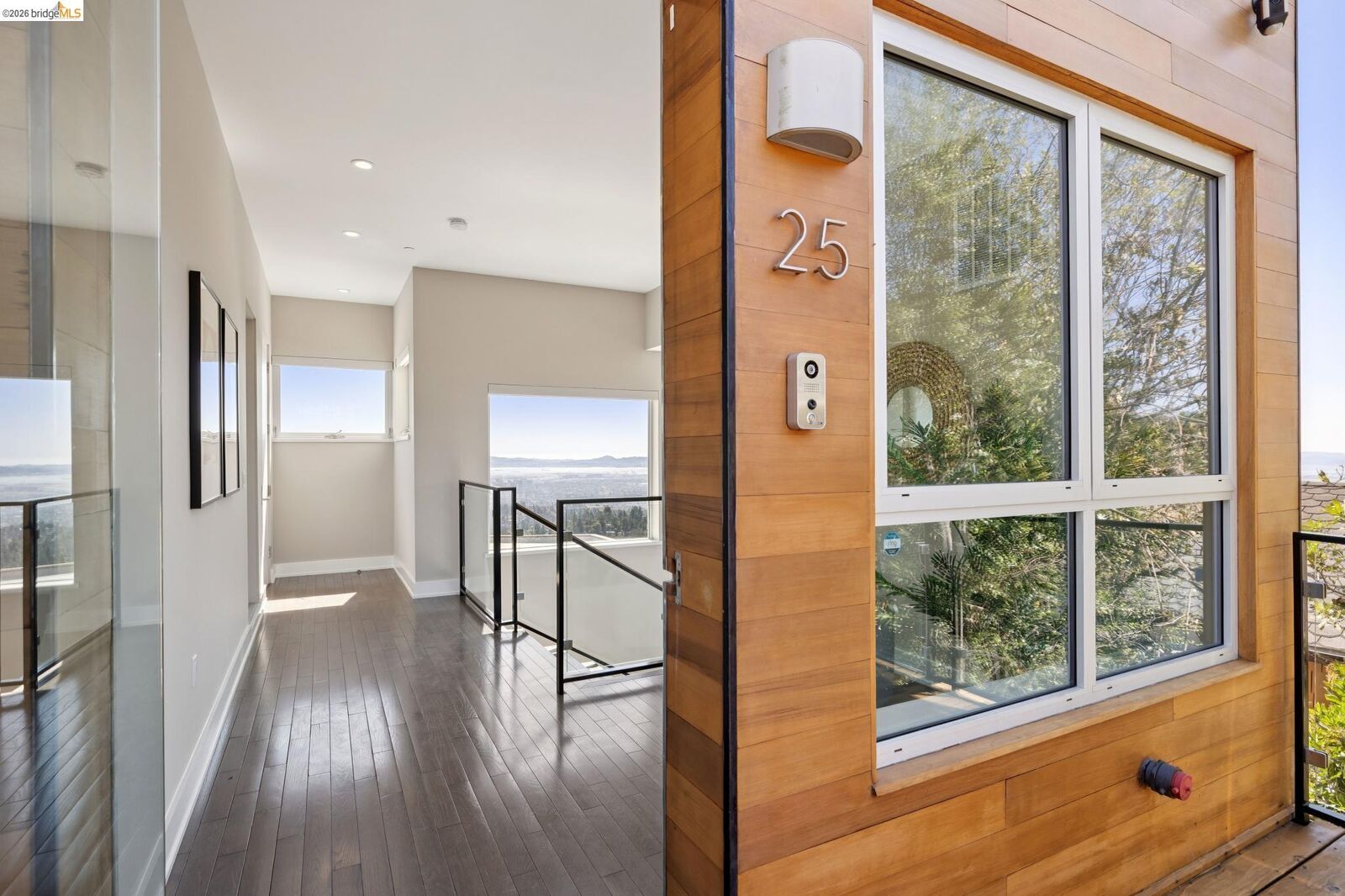 Property Photo:  25 Diablo Dr  CA 94611 