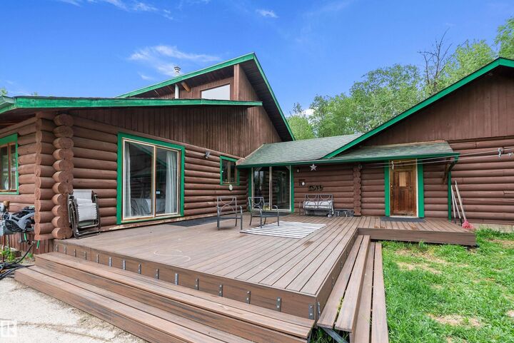 Property Photo:  2311 Twp Road 530 1  AB T7Y 3M8 