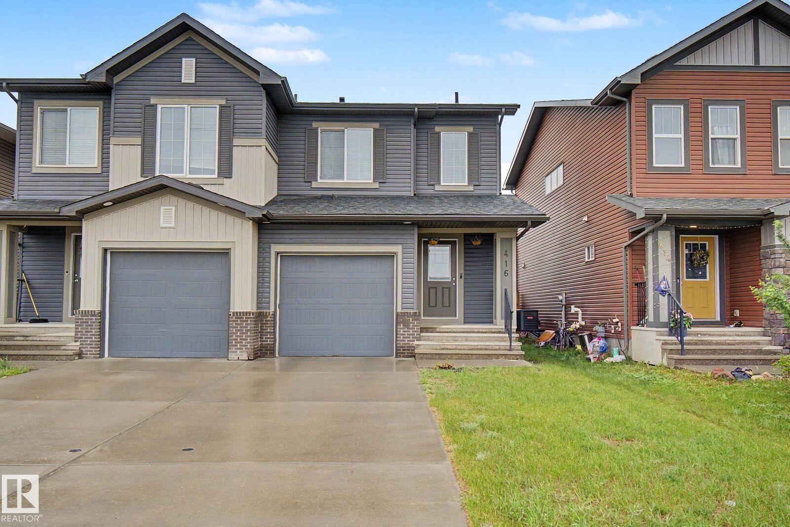 Property Photo:  416 Crystallina Nera Drive NW  AB T5Z 0P3 