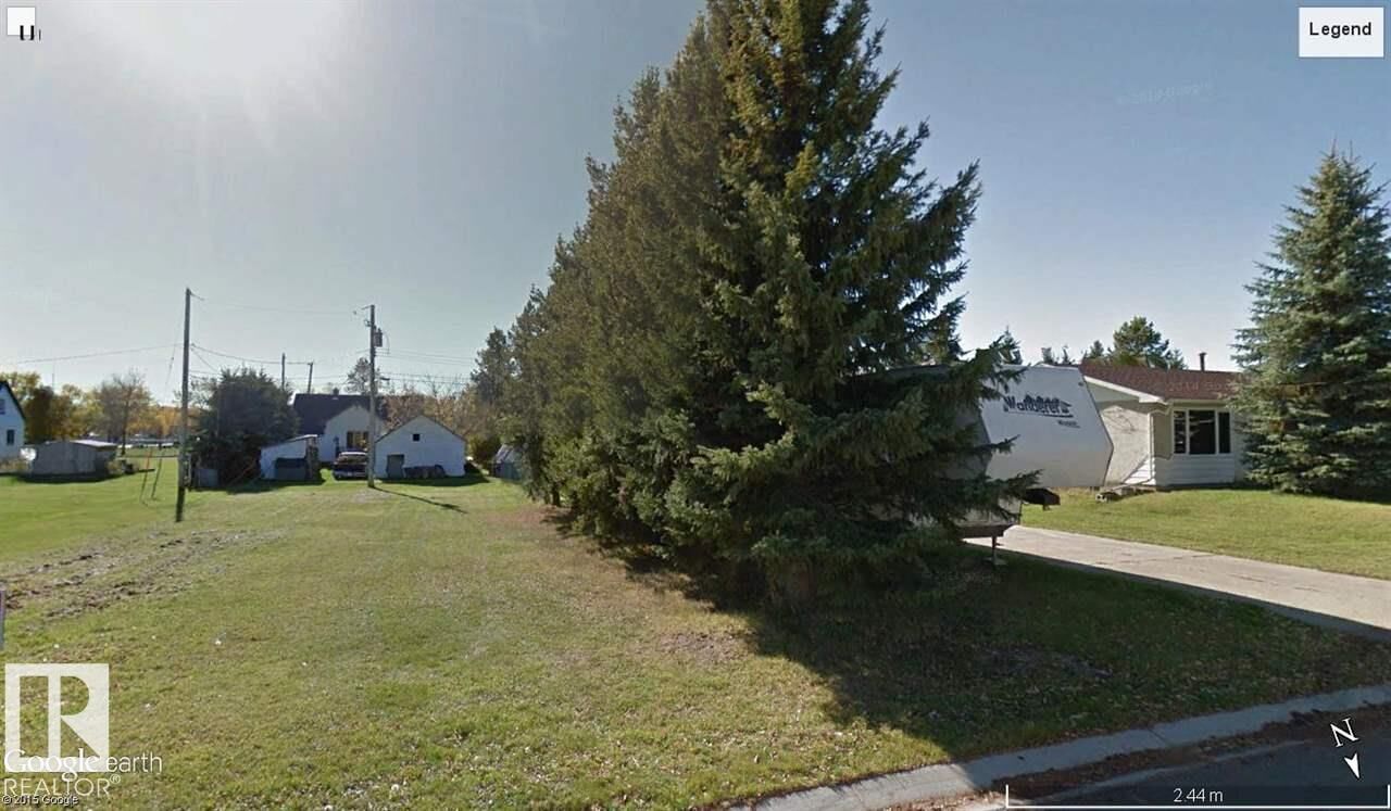 Property Photo:  5015 53 Avenue  AB T0C 2T0 