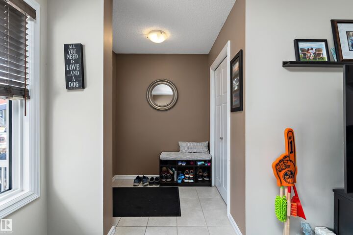 Property Photo:  6822 Cardinal Link SW  AB T6W 1Y9 