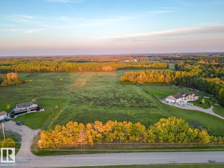 Property Photo:  63407A Rge Rd 432  AB T9M 1P1 