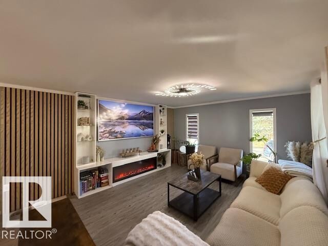 Property Photo: 25 Ridgeway Drive NW AB T6P 1G4
