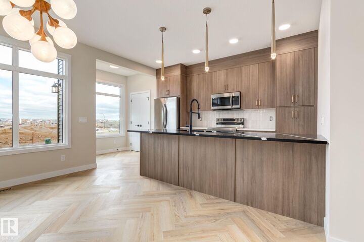 62 Cessy Street — photo 1