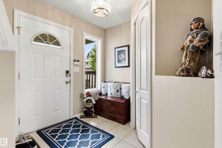 Property Photo:  32 Lamplight Bay  AB T7X 4N2 