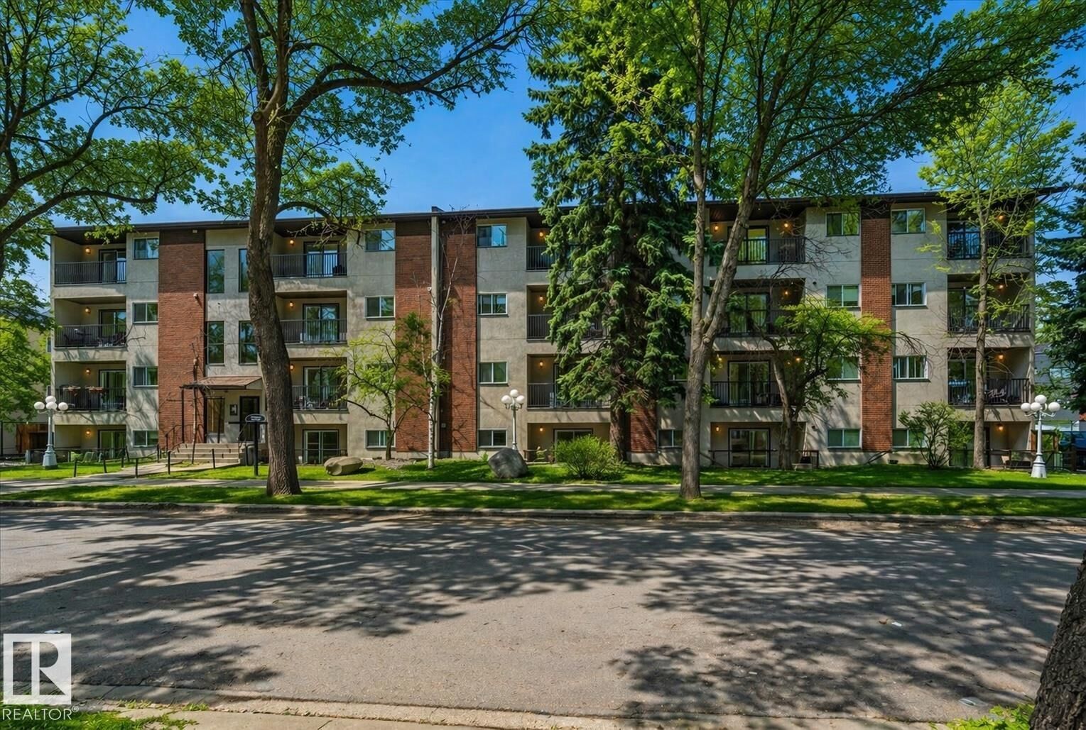 Property Photo:  10520 80 Avenue NW 308  AB T6E 1V3 