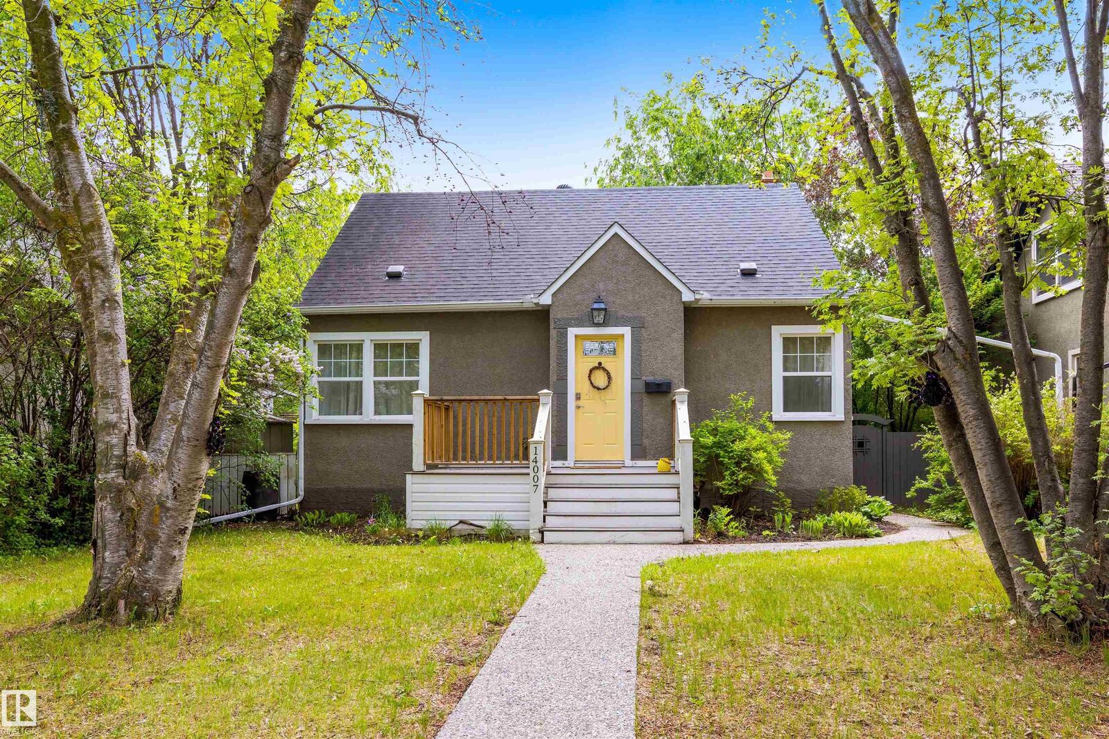 Property Photo:  14007 104 Avenue NW  AB T5N 0W7 