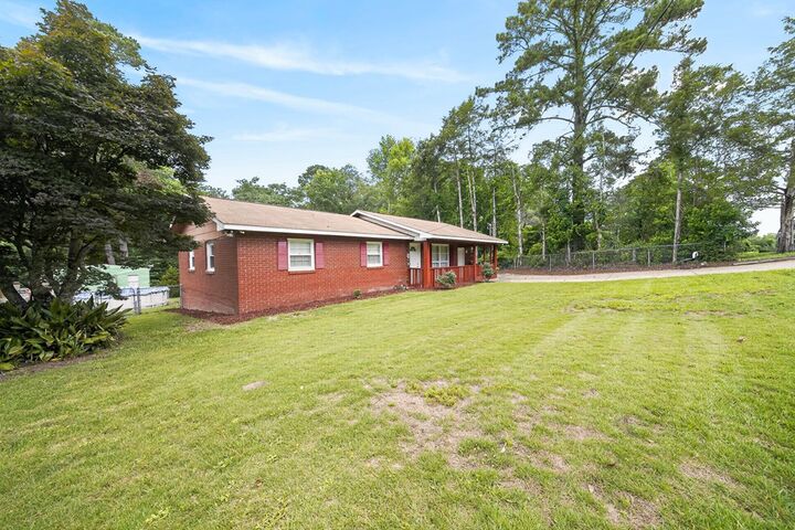 Property Photo: 2210 39th Court AL 36870