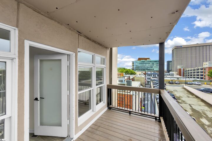 Property Photo: 233 N Main Street Unit 406 SC 29601