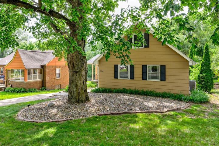 Property Photo: 234 58th Street IA 50312