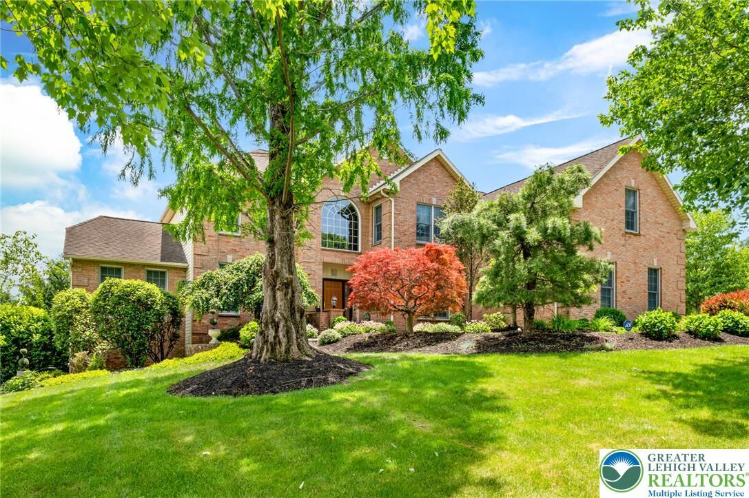 Property Photo:  3015 Kerns Court  PA 18069 