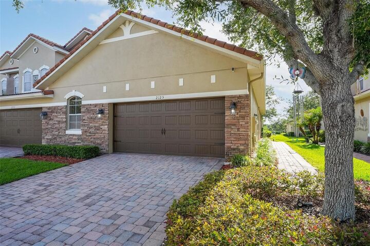 Property Photo: 2125 Velvet Leaf Drive FL 34761