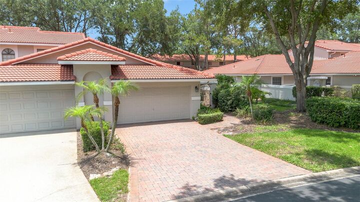 Property Photo:  8237 Breeze Cove Lane  FL 32819 