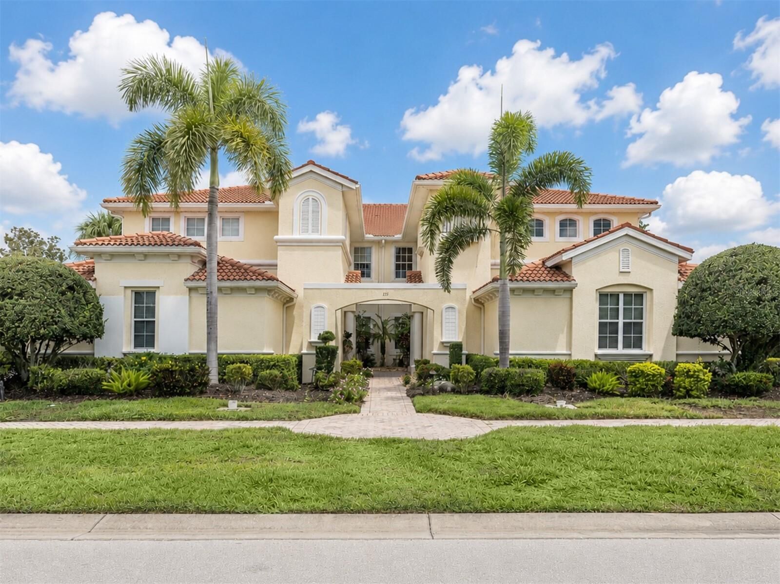 Property Photo: 113 Bella Vista Terrace 4D FL 34275