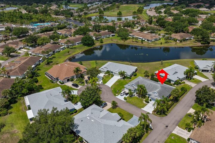 Property Photo:  1001 Otter Mill Way  FL 33573 