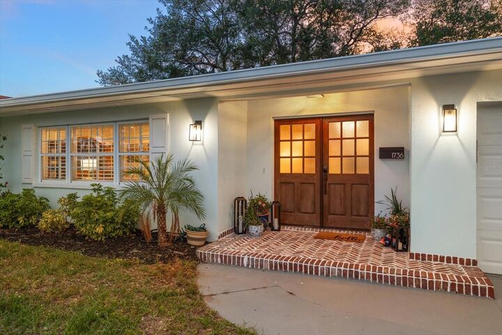 Property Photo:  1736 Golf View Drive  FL 33756 