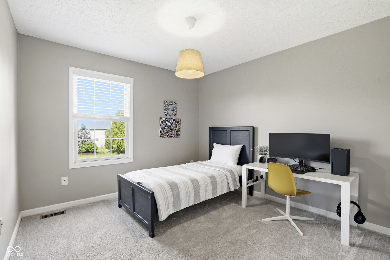 Property Photo: 12484 Goodloe Drive IN 46037