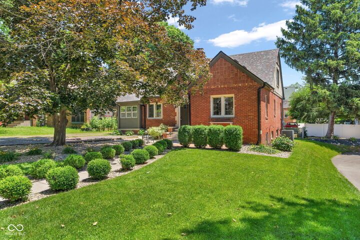 Property Photo:  935 N Campbell Avenue  IN 46219 