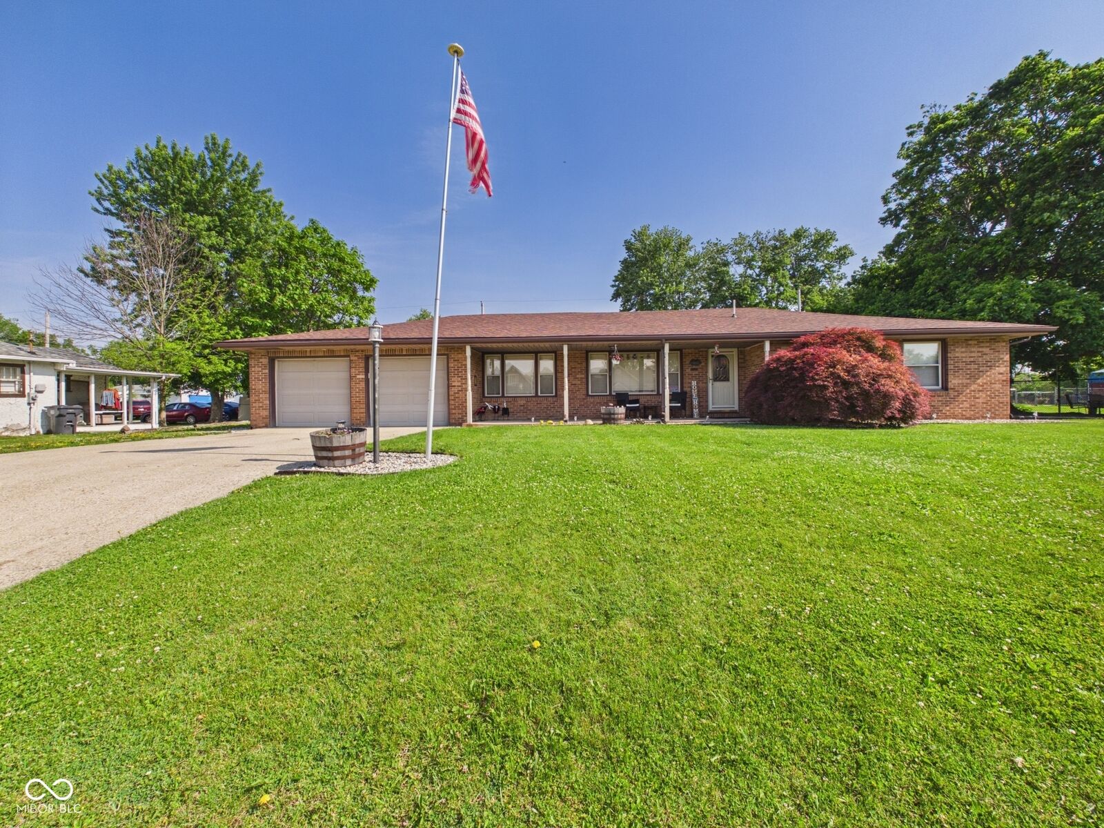 Property Photo:  708 W Monroe Street  IN 46001 