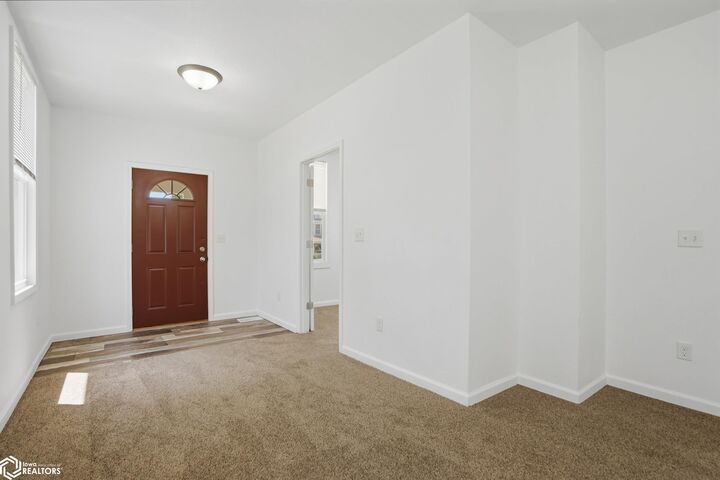 Property Photo:  1314 N 7th Street  IA 52601 