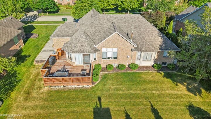 Property Photo:  52688 Clinton Oak Lane  MI 48316 