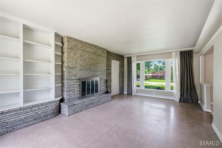 Property Photo:  13 Terrace Gardens  MO 63131 