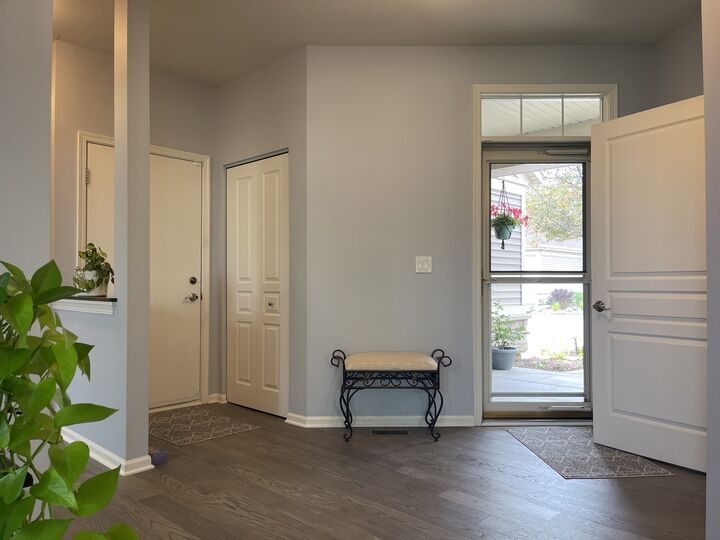 Property Photo:  2815 Normandy Circle  IL 60564 