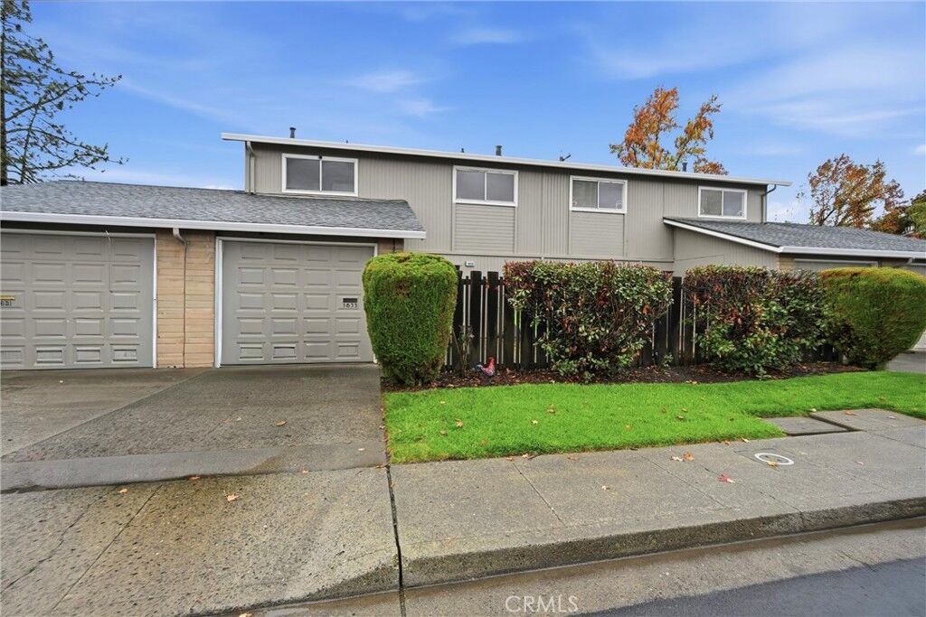 Property Photo: 1633 Montana Vista CA 95453