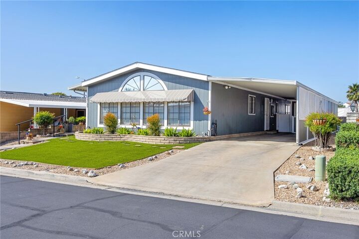 Property Photo:  29135 Via Zapata  CA 92563 