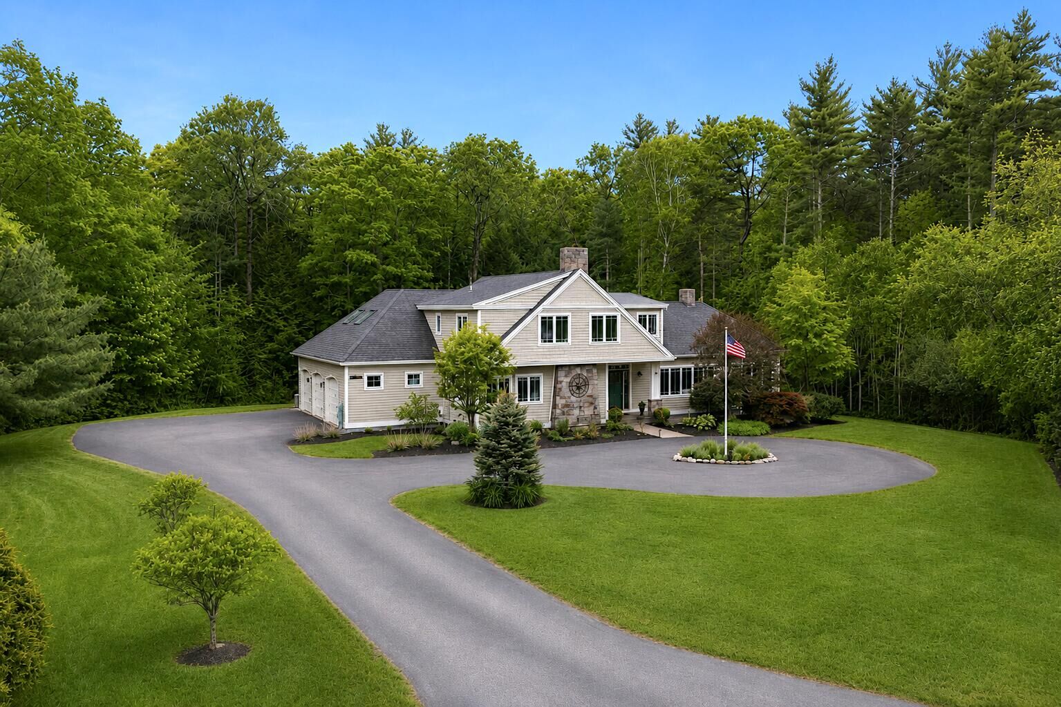 Property Photo:  18 Paddock Way  ME 04105 