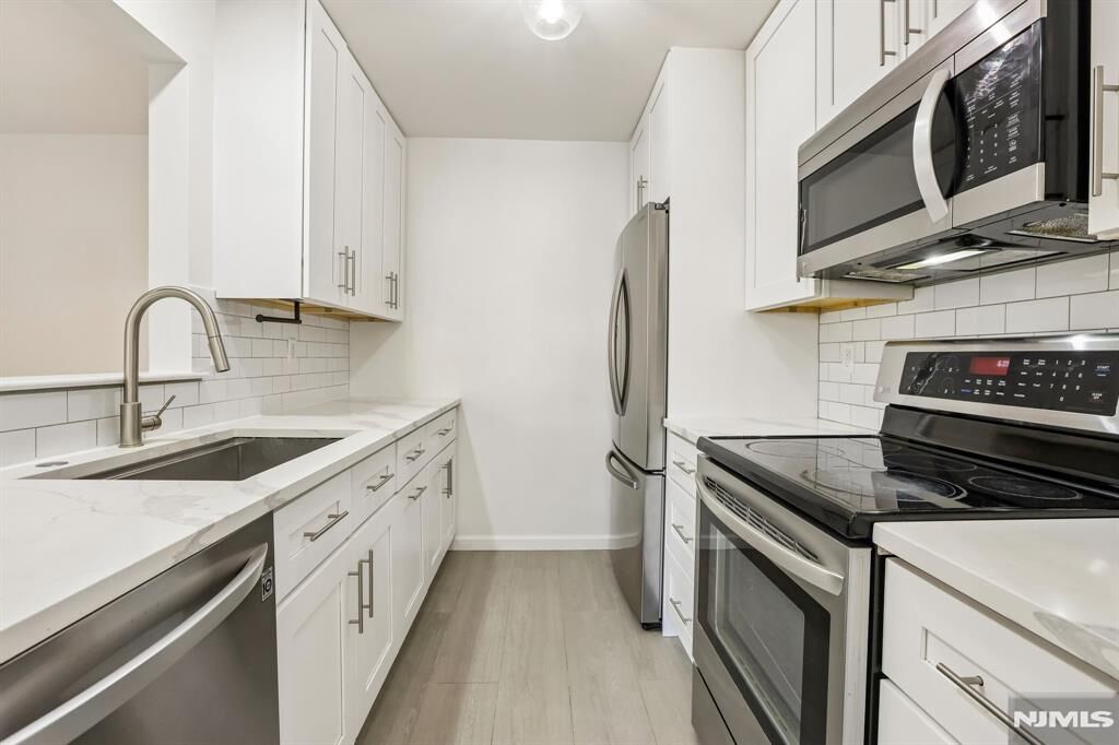 Property Photo: 100 Crown Court 471 NJ 07020