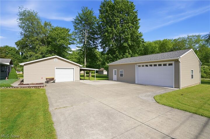 Property Photo: 5000 Pymatuning Lake Road OH 44003