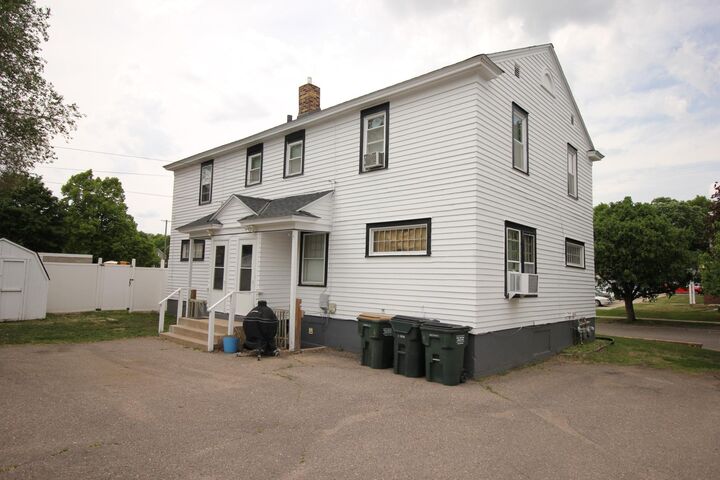 Property Photo:  525/527 8th Avenue N  MN 56303 