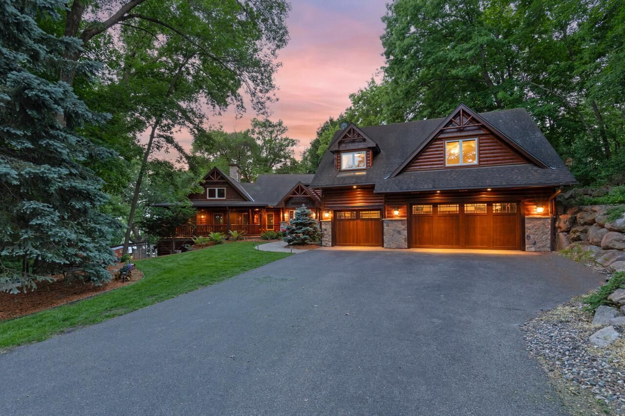Property Photo:  365 Pleasant View Road  MN 55317 