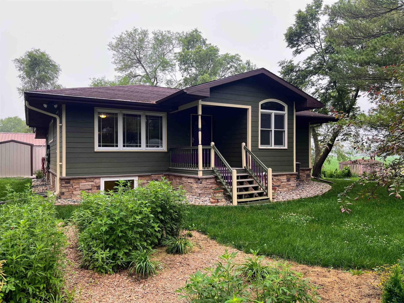 Property Photo: 1 Bigelow Park Cir IA 51052