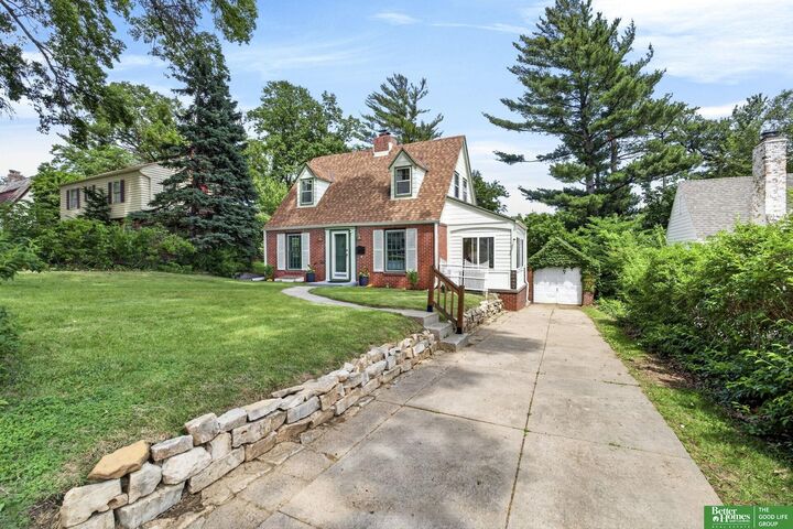 Property Photo: 3607 N 49 Street NE 68104