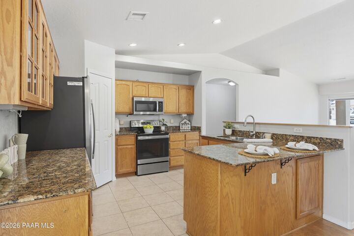 Property Photo: 7100 E Granite Peaks AZ 86315