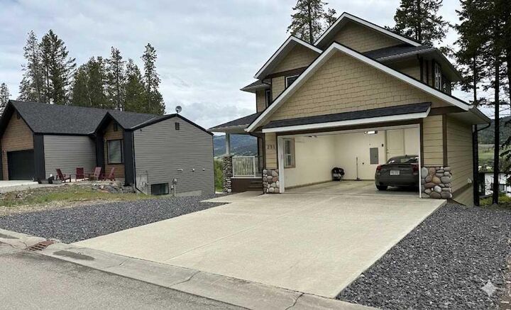 Property Photo: 231 Southmore AB T0K 0E0